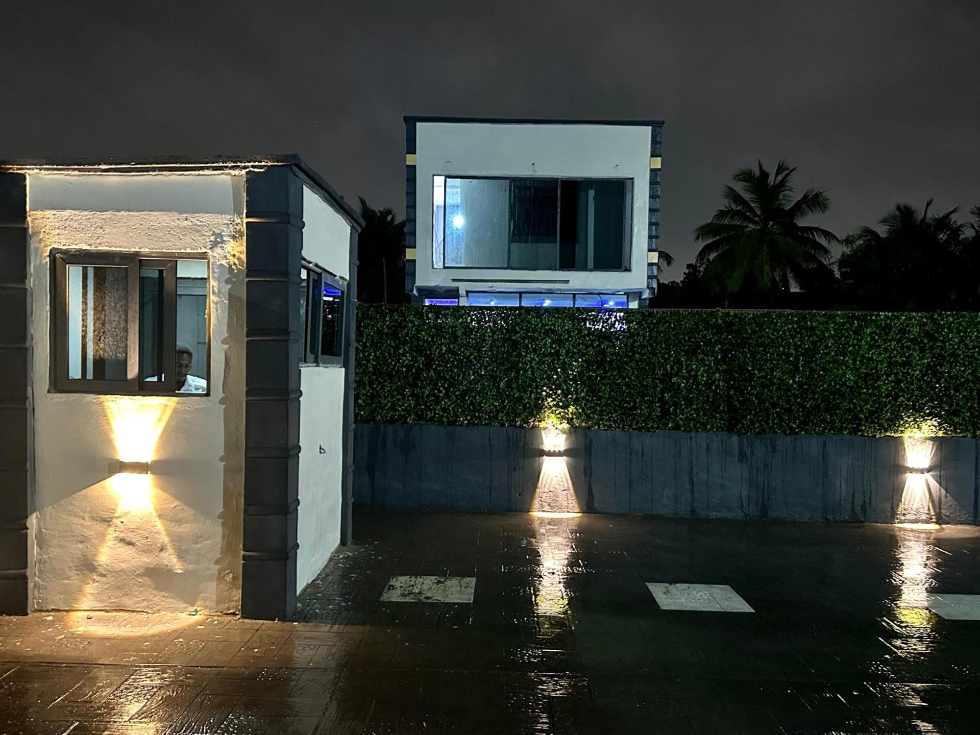 Northwold Hotel Sotuom Ngoại thất bức ảnh