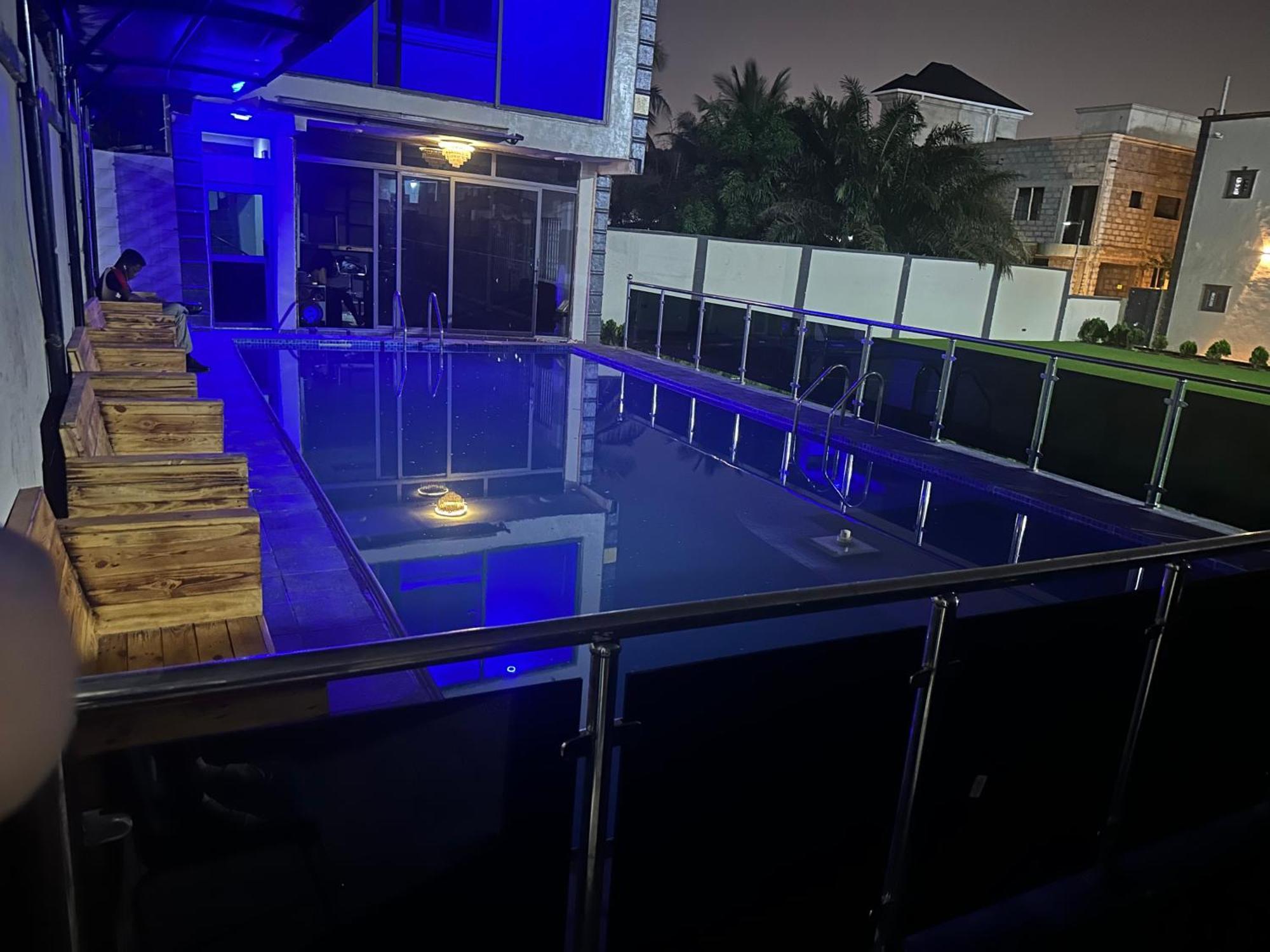 Northwold Hotel Sotuom Ngoại thất bức ảnh